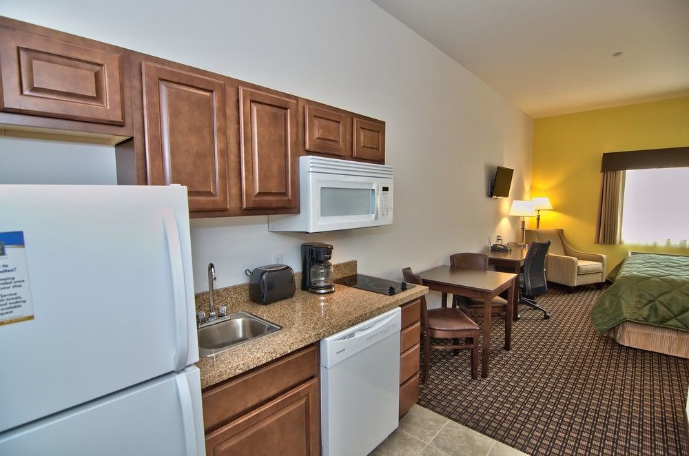 Comfort & - Frackville Hotel