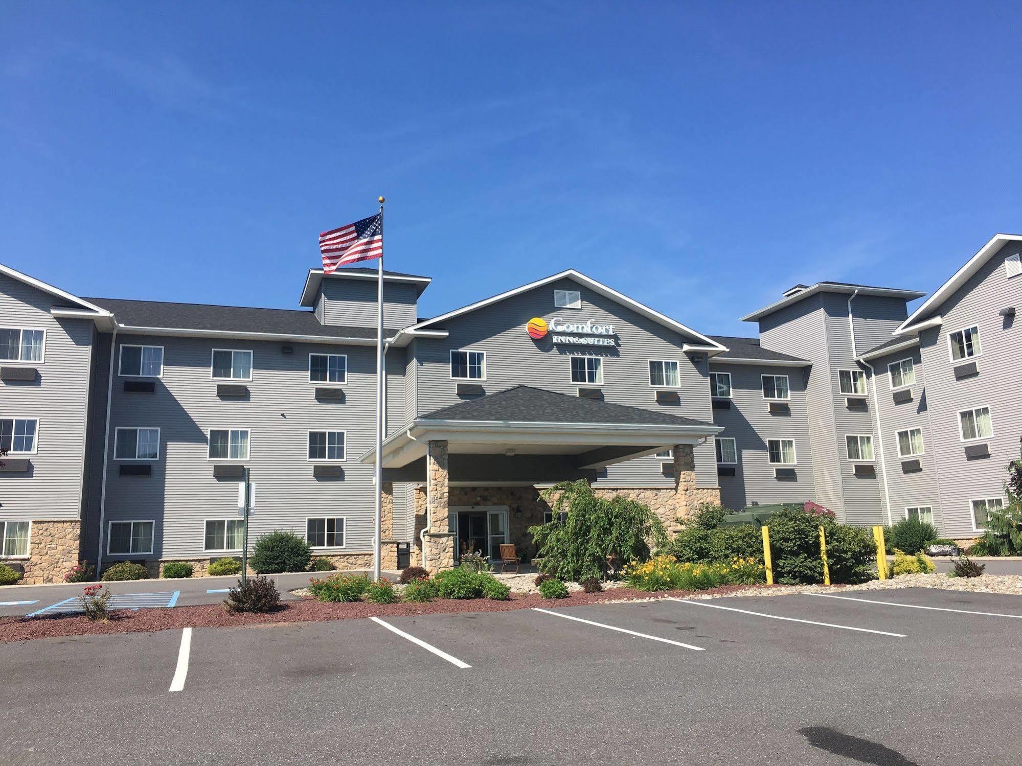 Comfort & - Frackville Hotel 3*